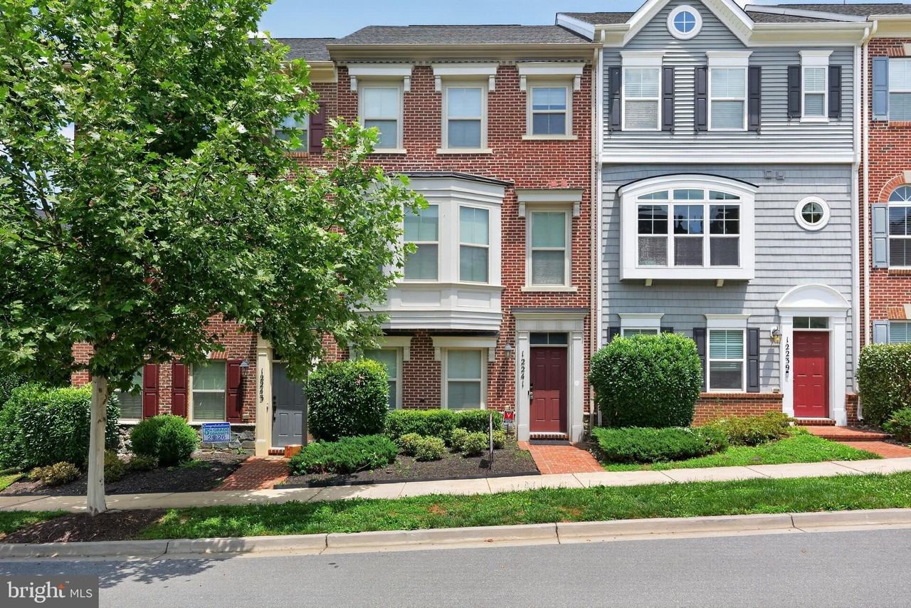 12241 Bluffwood Ter - Photo 2 of 38