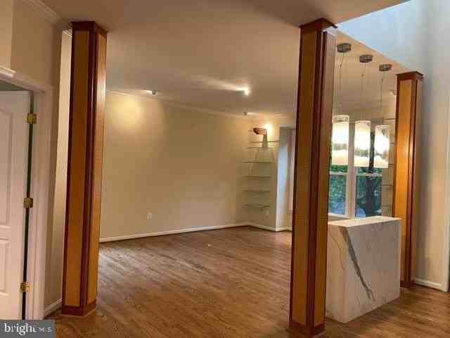 9419 Spruce Tree Cir - Photo 4 of 28