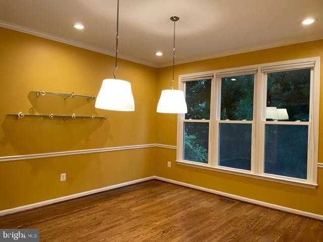 9419 Spruce Tree Cir - Photo 5 of 28