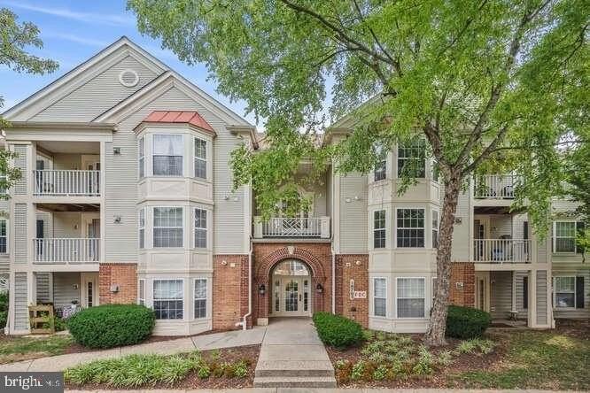 18705 Sparkling Water Dr #203