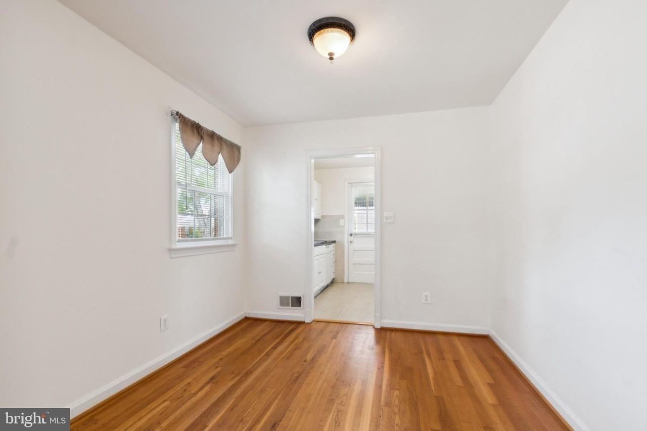 9923 Mayfield Dr - Photo 6 of 26