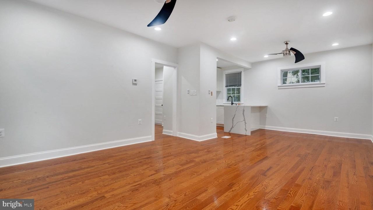 3717 36th St - Photo 6 of 28