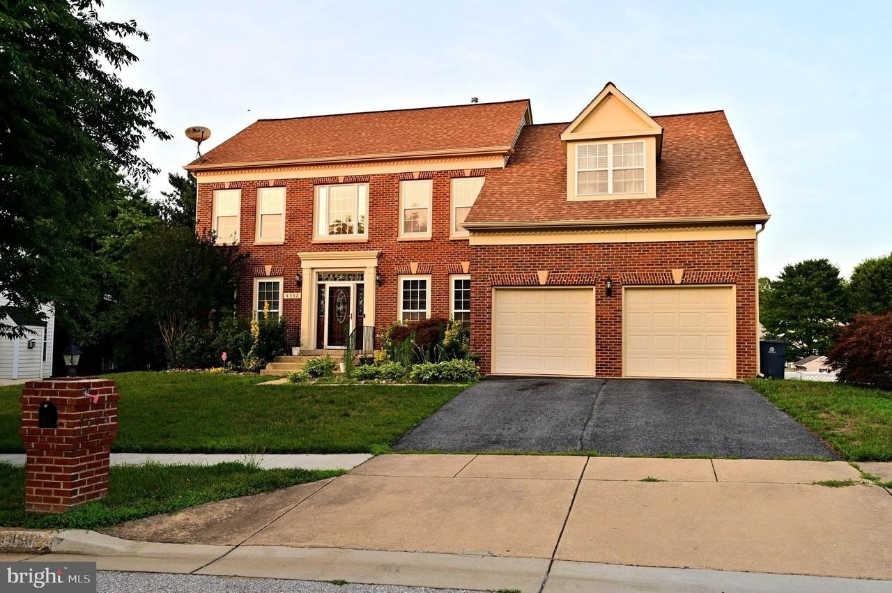4502 Rockdale Ln - Photo 2 of 50