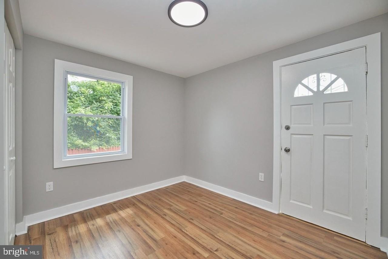 1516 Opus Ave - Photo 2 of 9