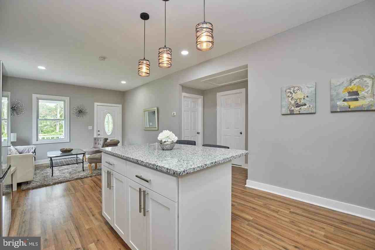 1516 Opus Ave - Photo 3 of 9