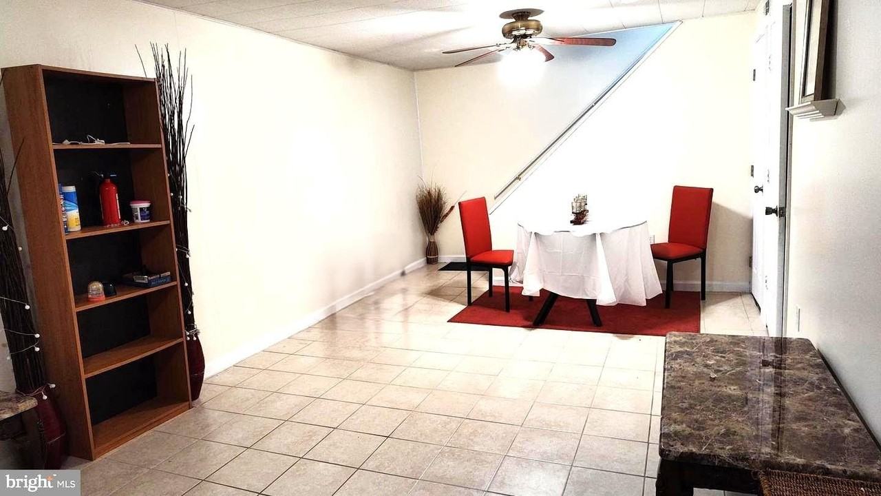 5811 89th Ave #BS - Photo 2 of 6