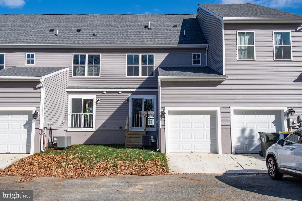 504 Wheatley Dr - Photo 3 of 21