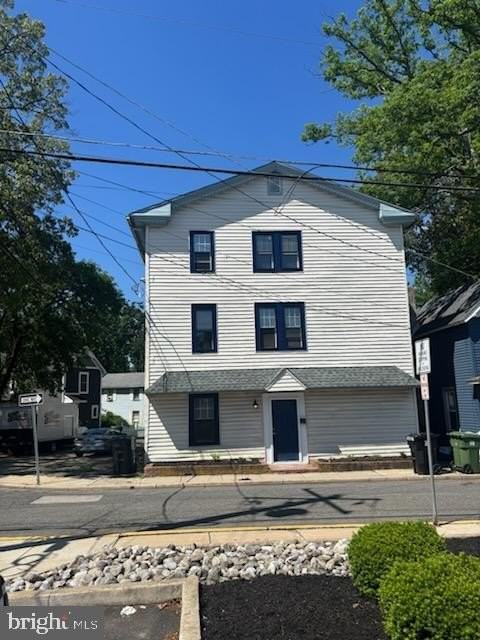 166 East Ave #B - Photo 6 of 6
