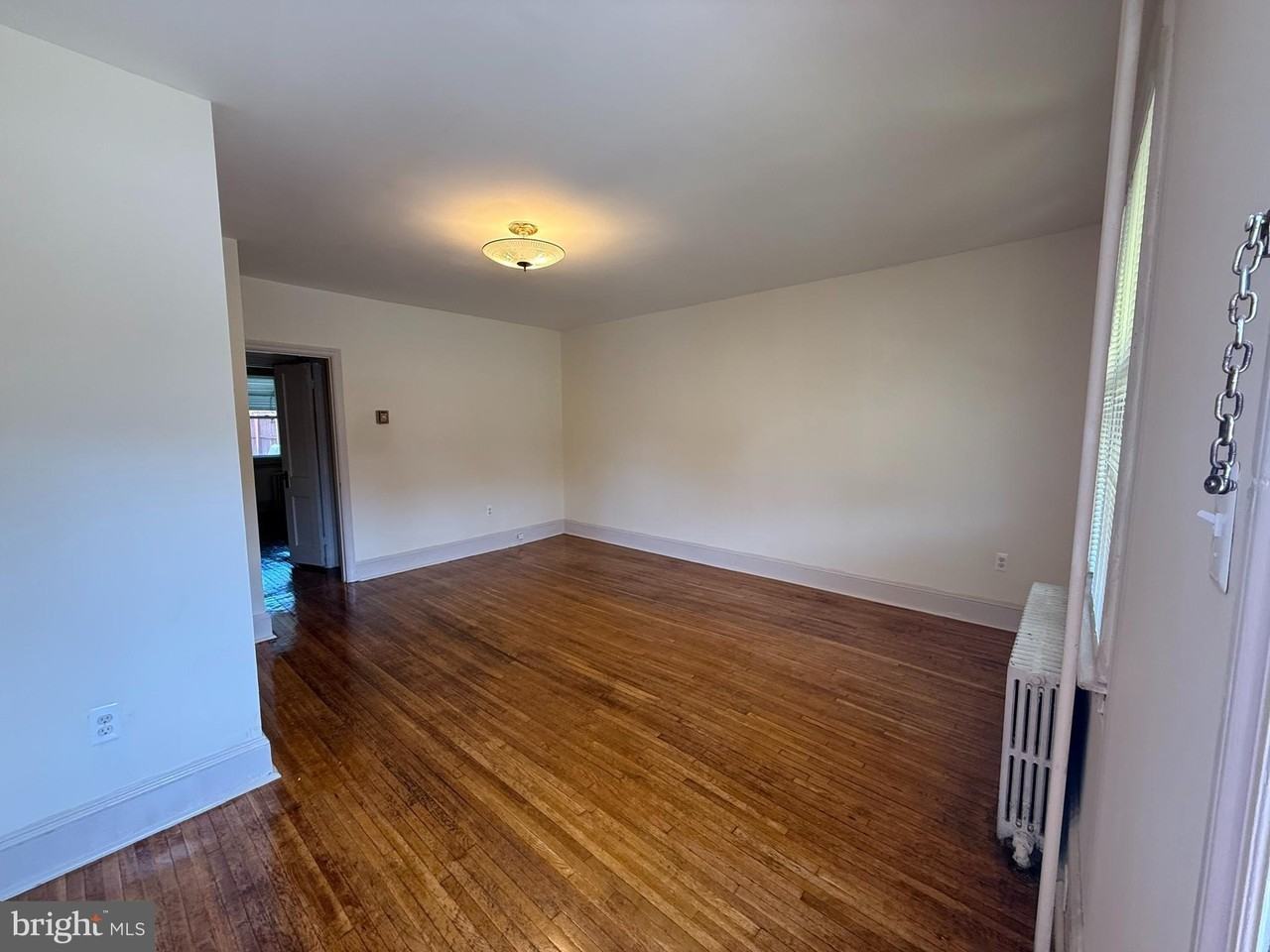 1272 S Broad St - Photo 5 of 25