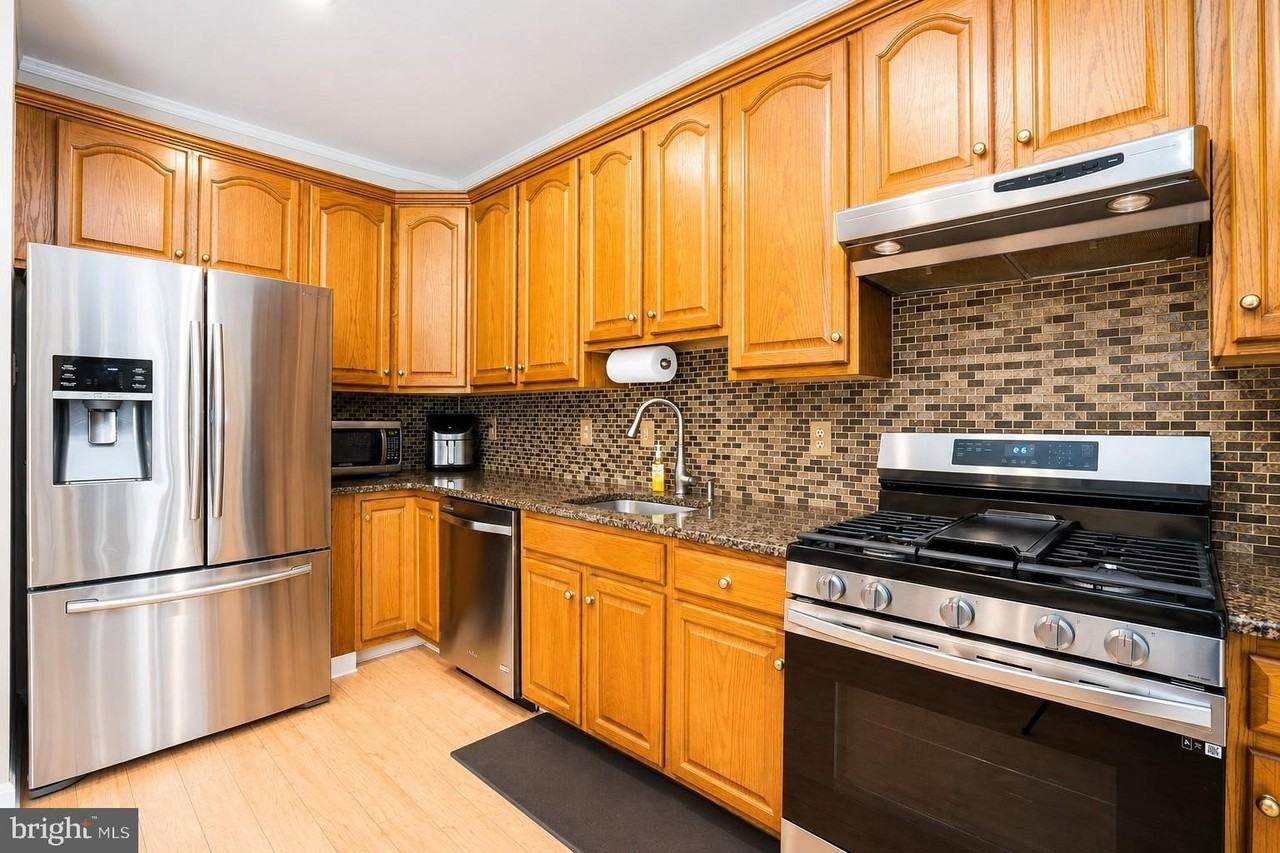 704 Dahlia Cir - Photo 4 of 28