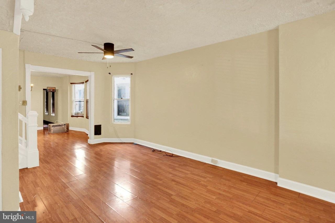 234 W Douglass St - Photo 7 of 31