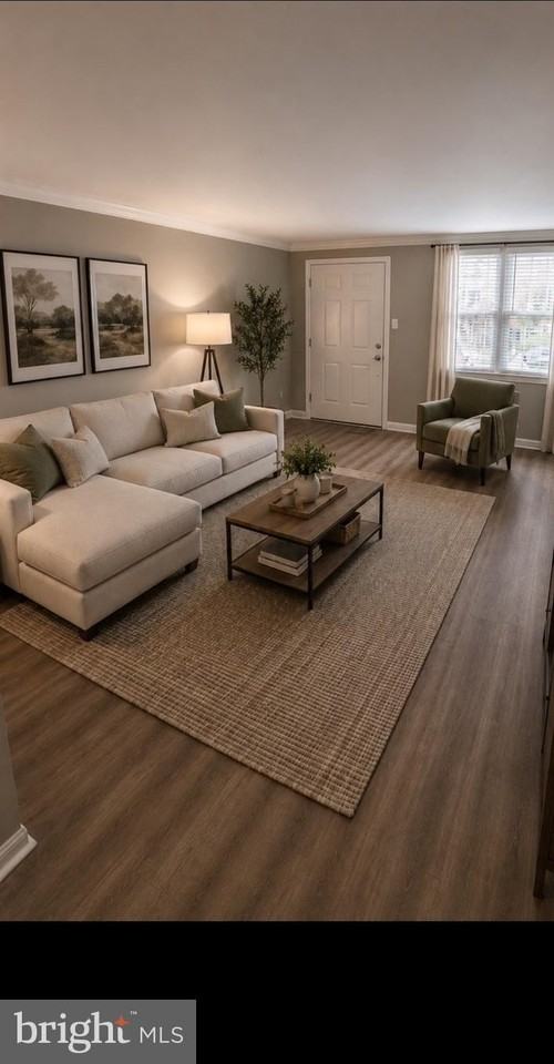 208 Golf Rd - Photo 2 of 10