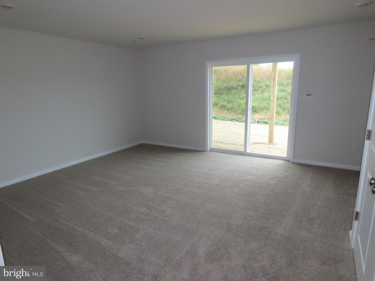 3074 Martha Way - Photo 4 of 21