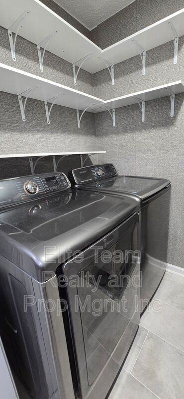 6039 Gray Gate Ln #B - Photo 5 of 23