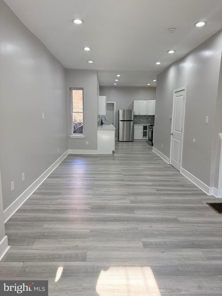3415 G St - Photo 3 of 36