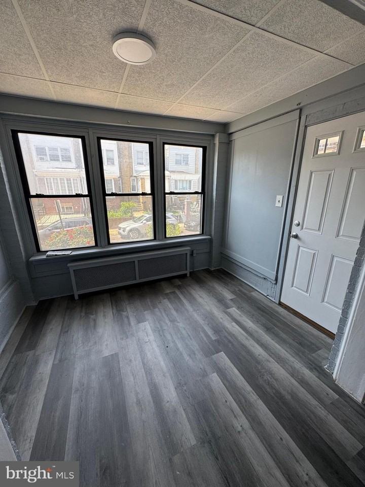 2927 S Dewey St - Photo 2 of 12