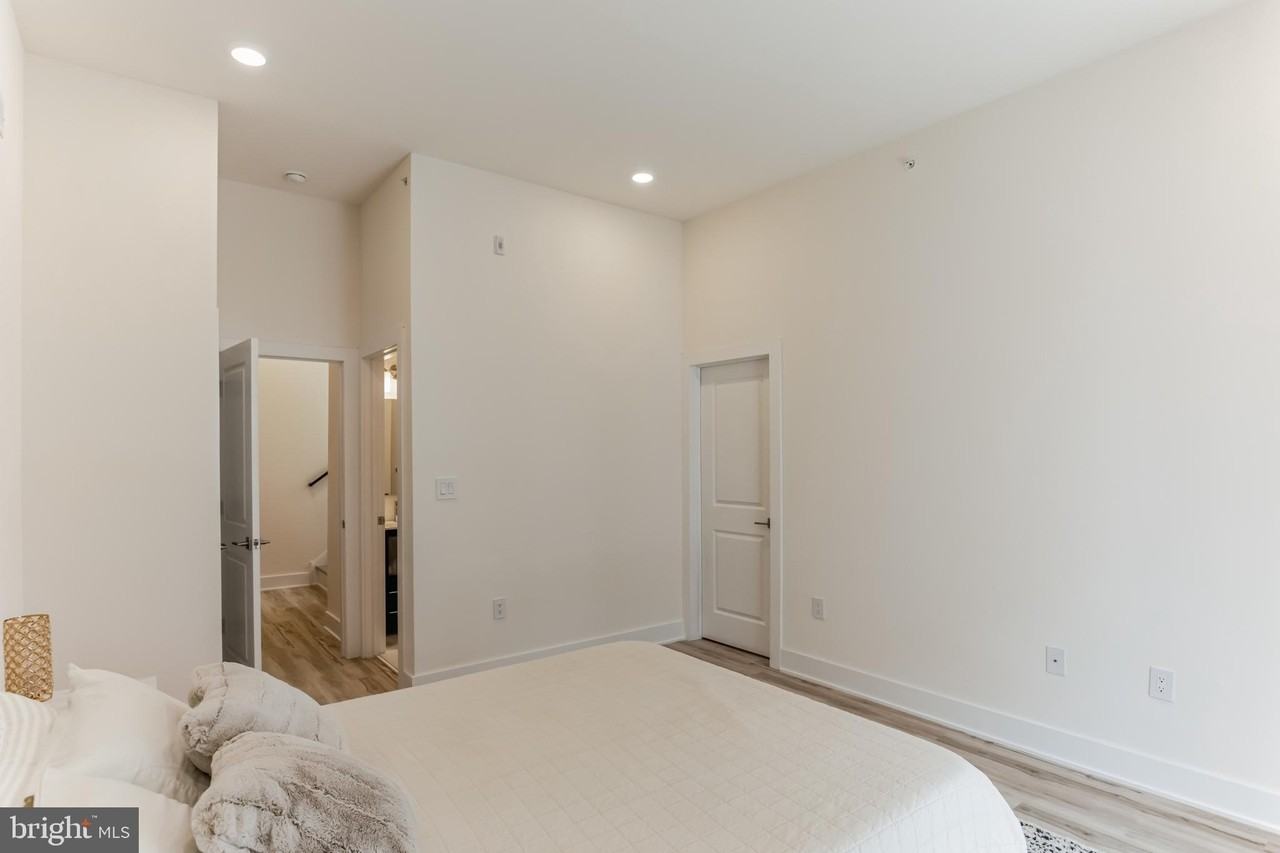 1115 N American St #B6 - Photo 6 of 19