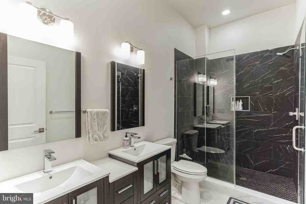 1115 N American St #B6 - Photo 7 of 19