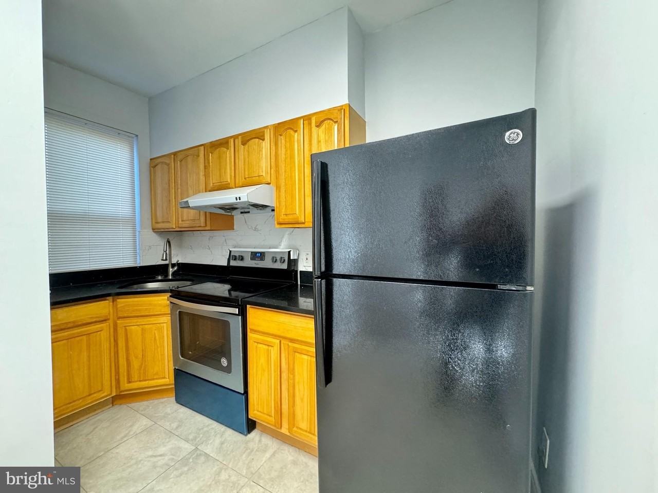 3739 Lancaster Ave #2F - Photo 3 of 6