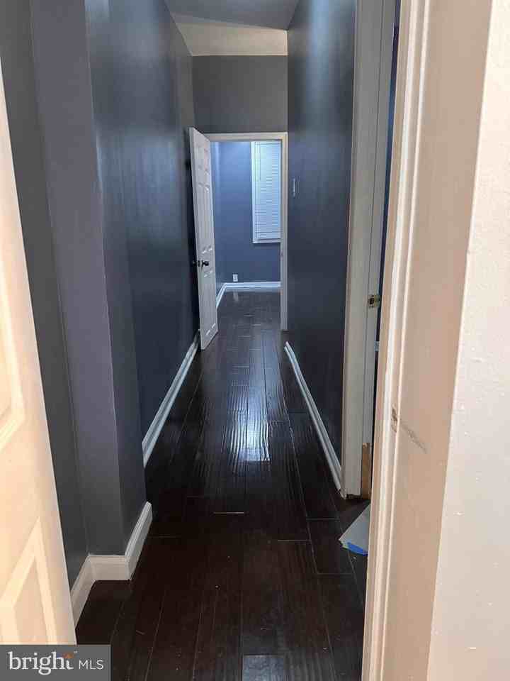 1338 S Hicks St - Photo 4 of 21