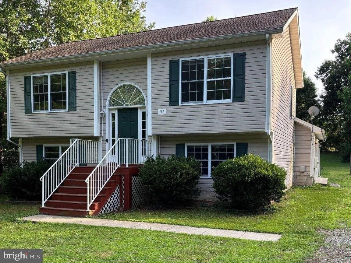 737 Glen Cove Dr - Photo 2 of 2