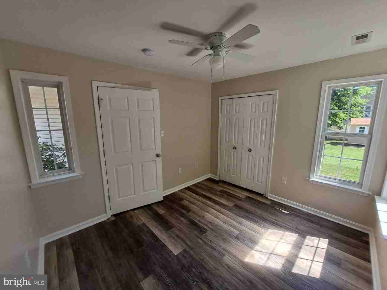 210 Amaret St - Photo 7 of 29
