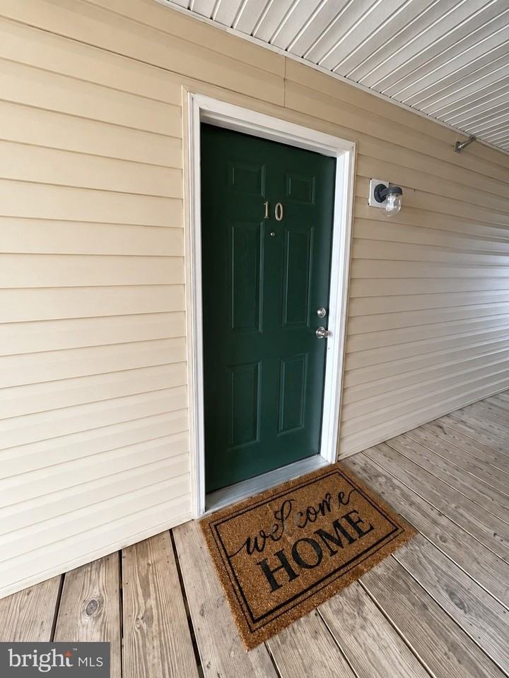 129 Brookland Ter #10 - Photo 3 of 18