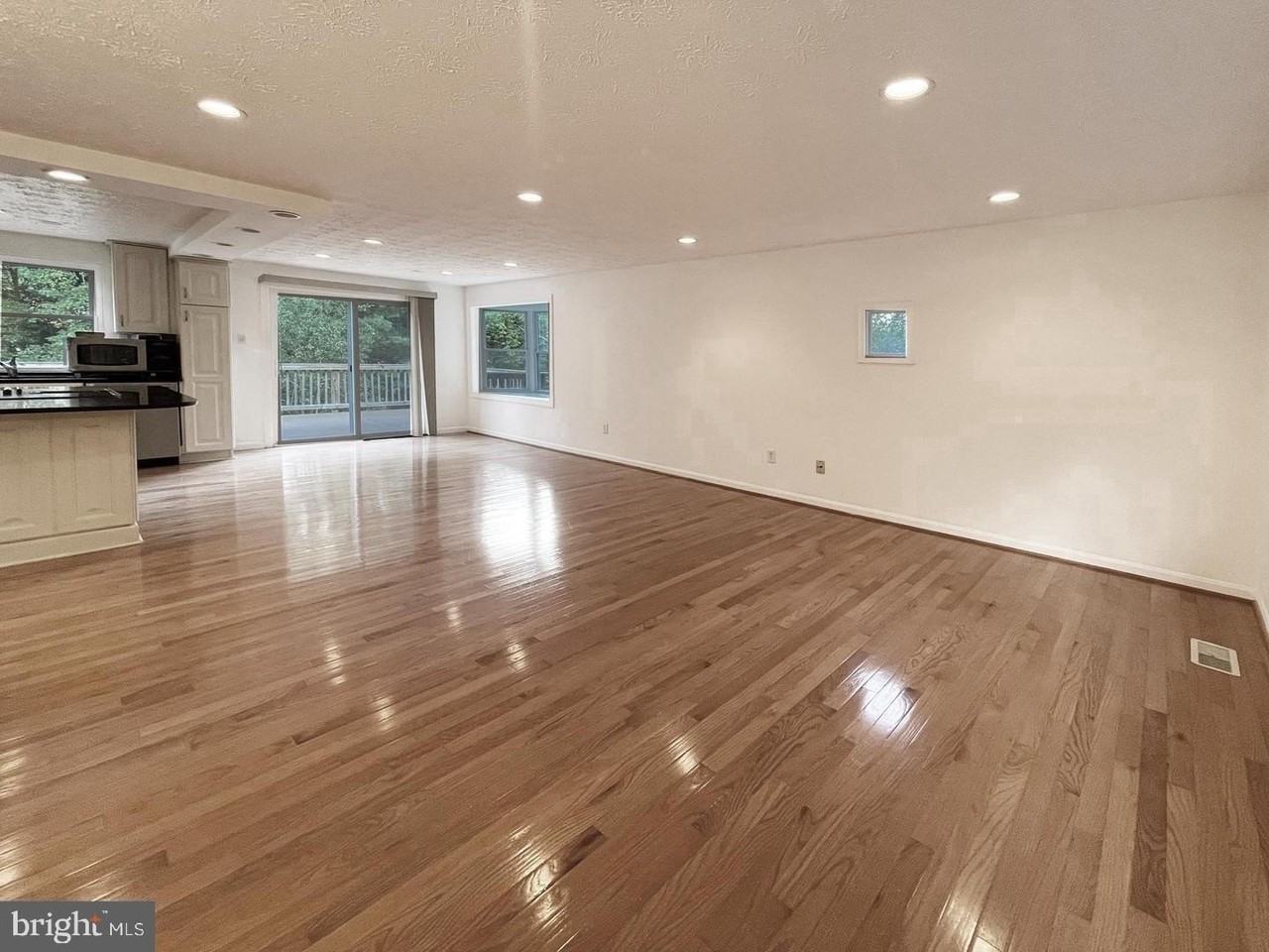 1115 Riva Ridge Dr - Photo 2 of 9