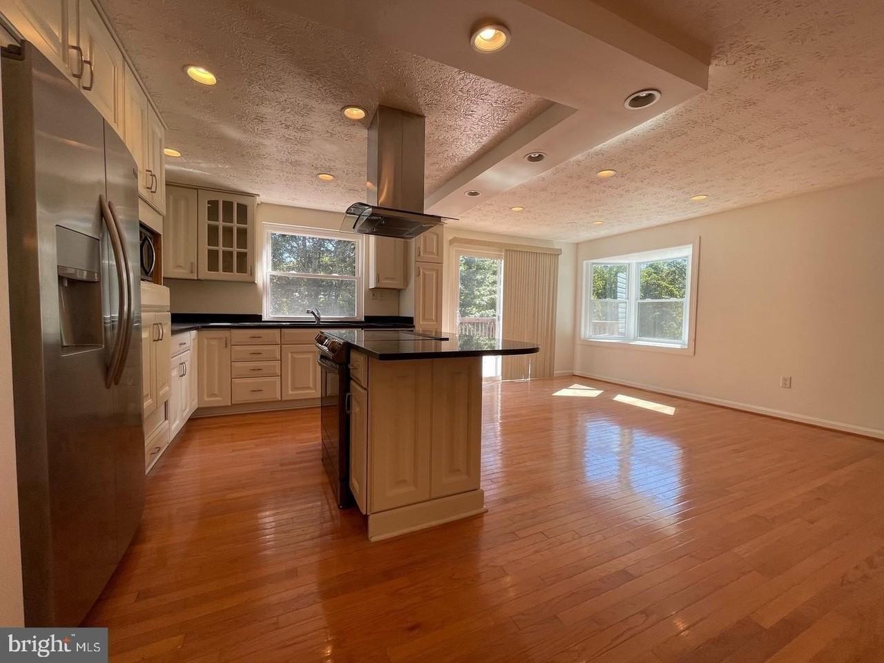1115 Riva Ridge Dr - Photo 3 of 9