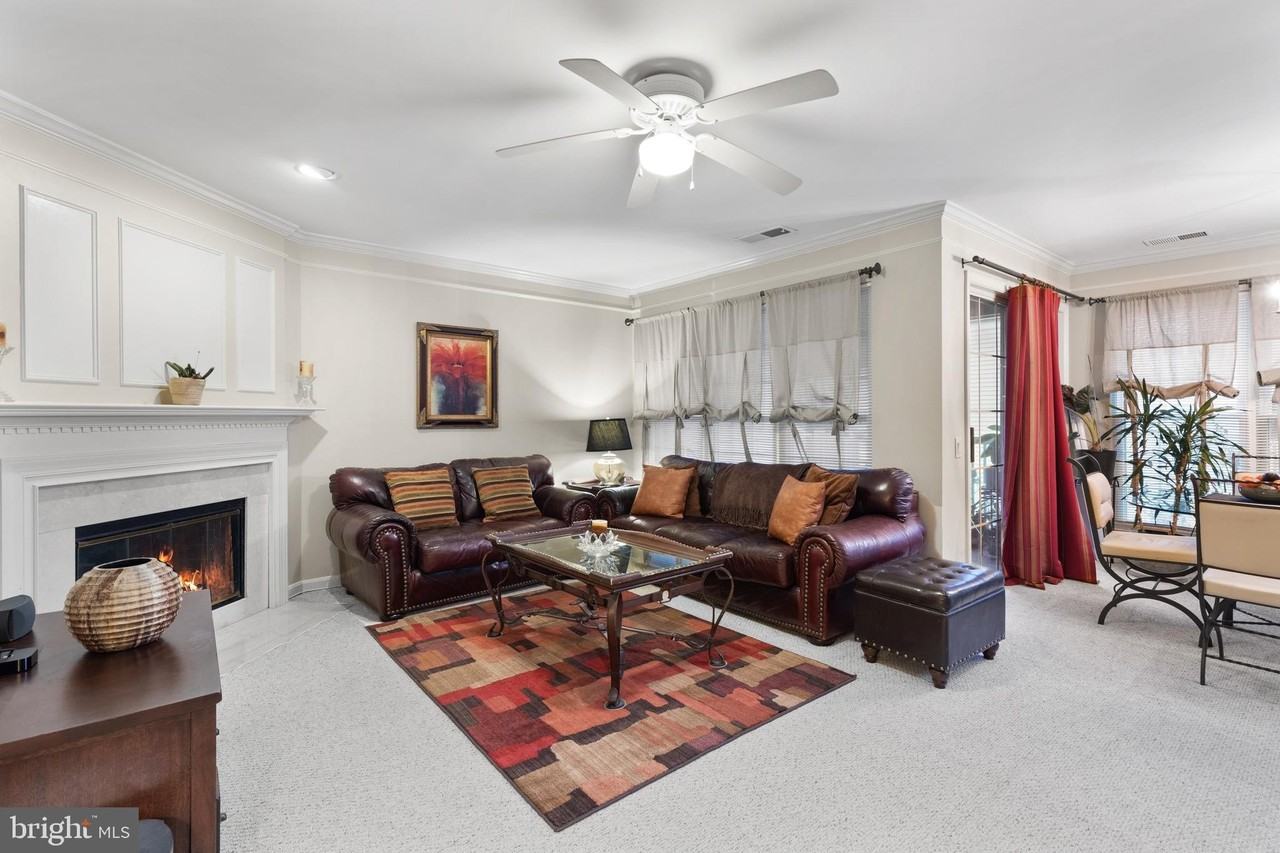 8202-C Crossbrook Ct #8202C - Photo 6 of 17