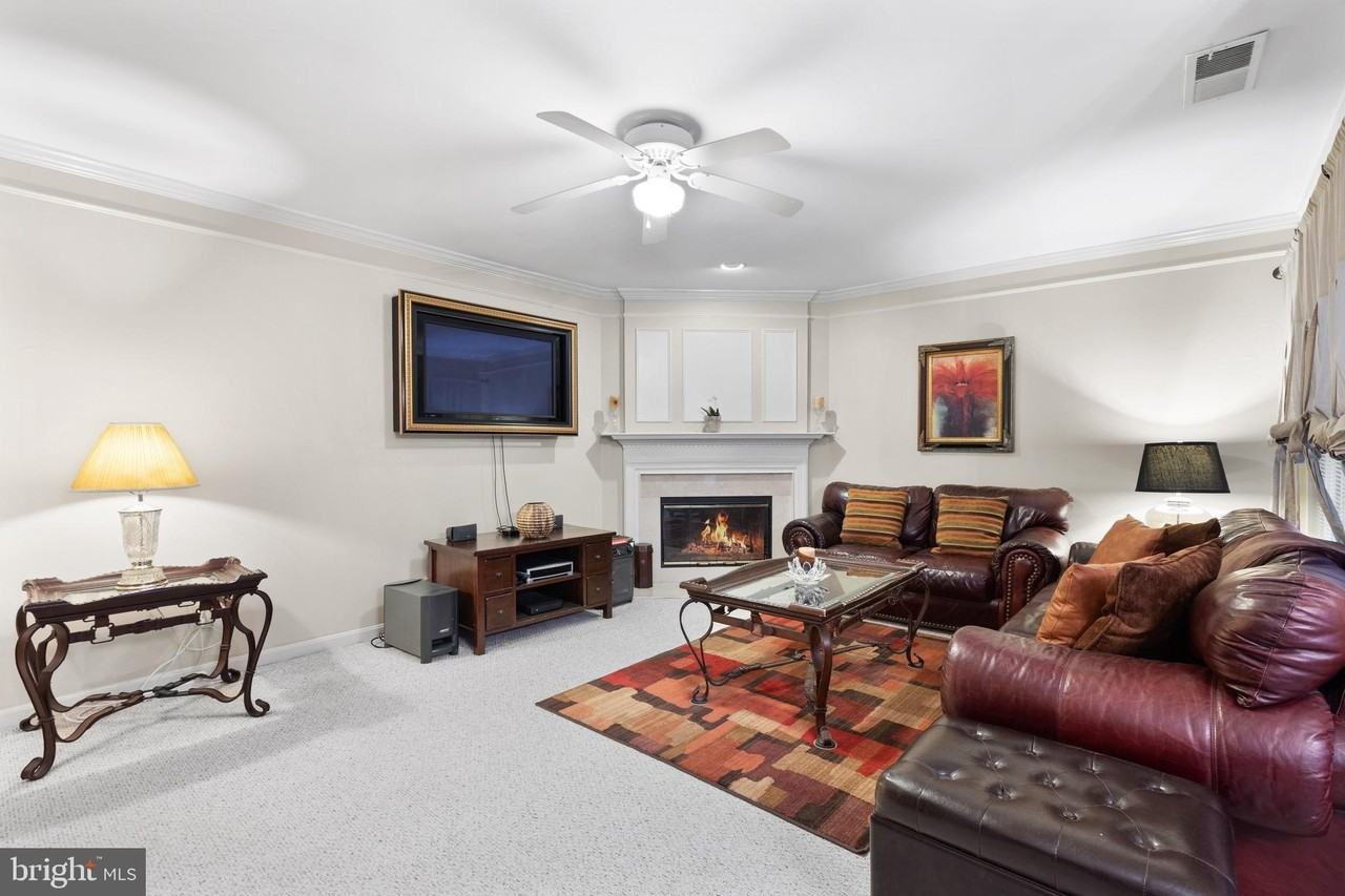 8202-C Crossbrook Ct #8202C - Photo 7 of 17