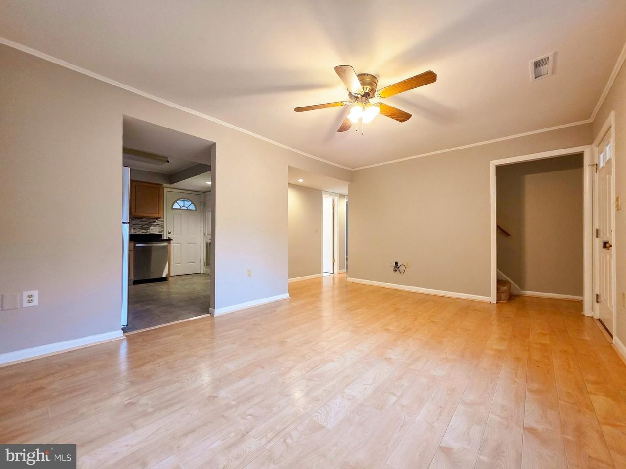 2419 Fairhaven Ave - Photo 7 of 29