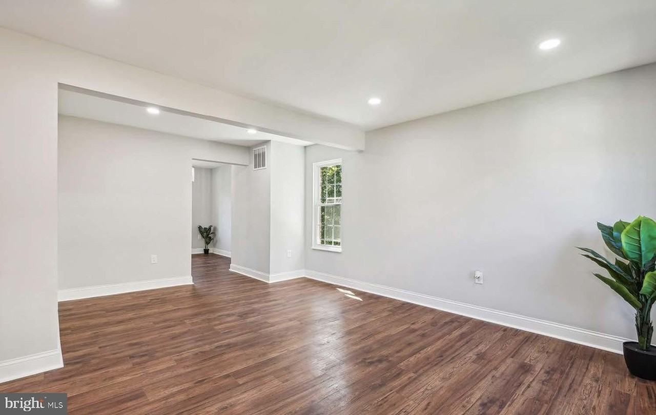 7081 Leewood Forest Dr - Photo 6 of 19