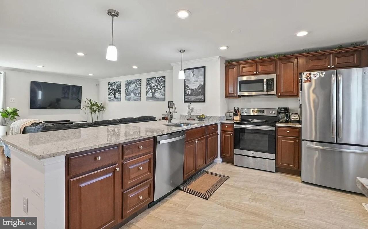 7680 Wolford Way - Photo 6 of 29