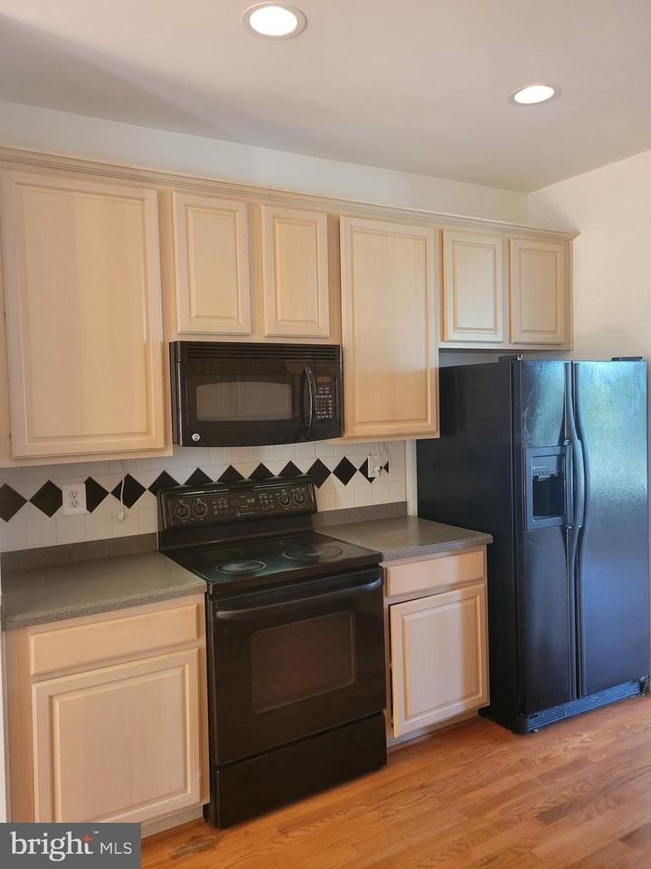 43799 Maison Blanc Sq - Photo 6 of 19