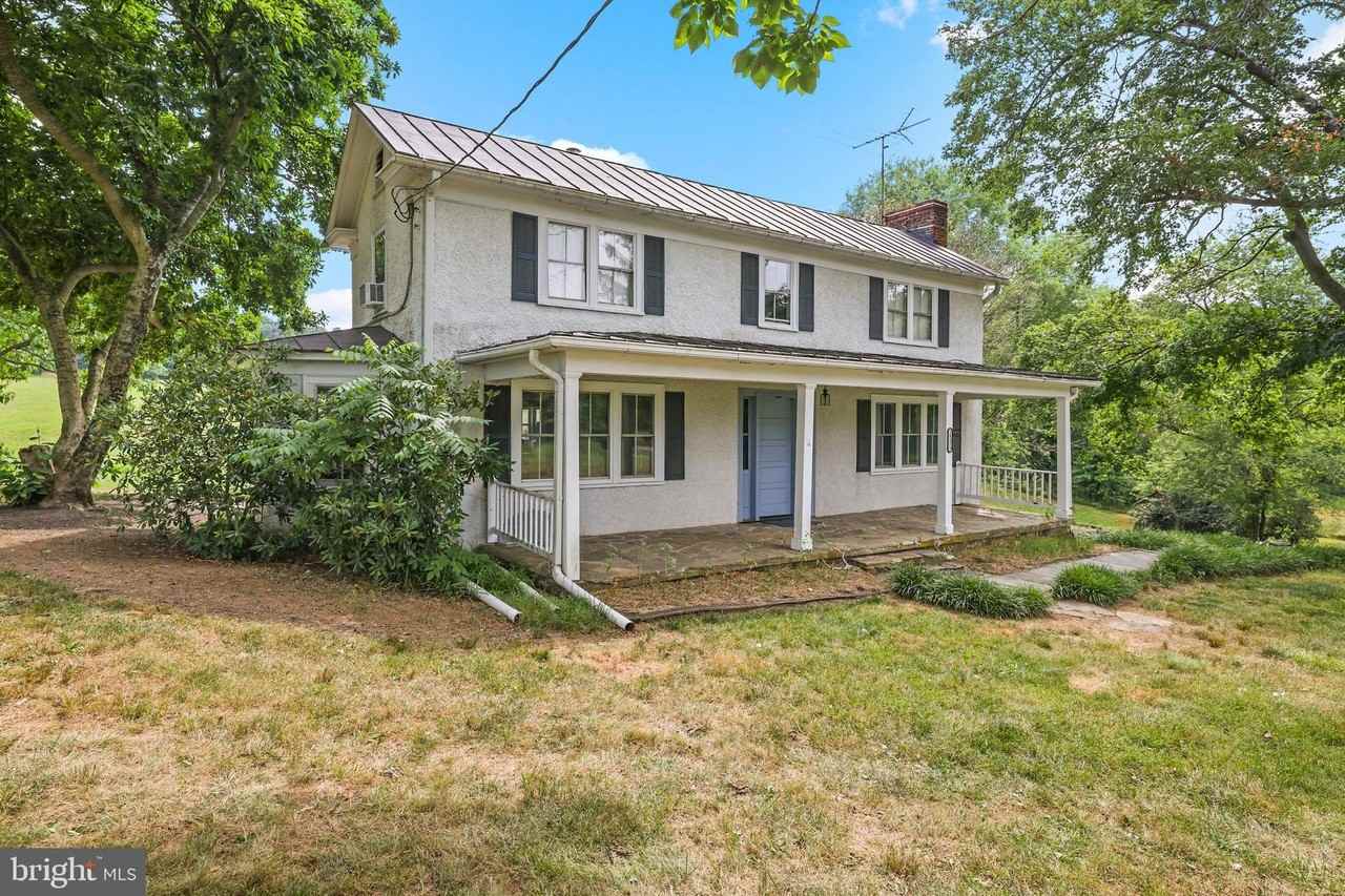 18373 Lickey Mill Rd - Photo 2 of 50