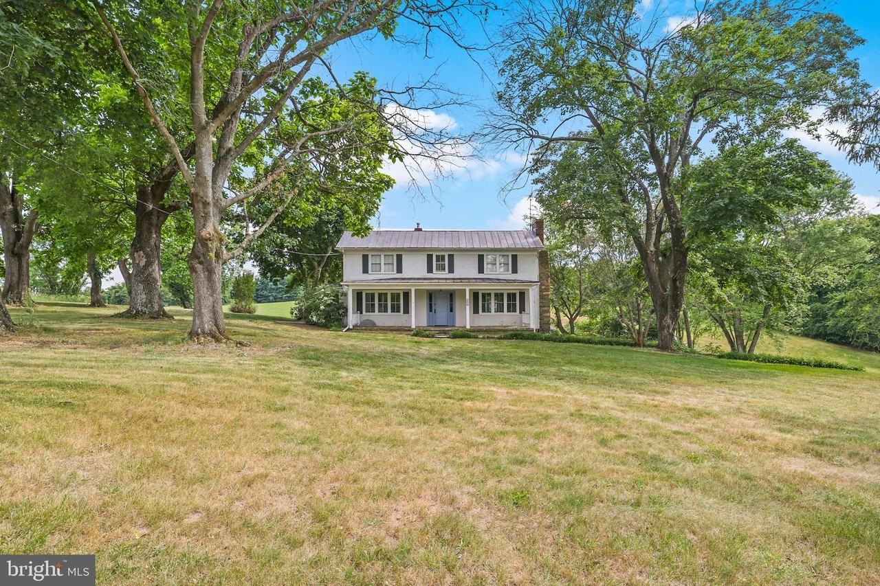 18373 Lickey Mill Rd - Photo 3 of 50