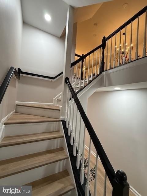 45525 Grand Central Sq - Photo 4 of 36