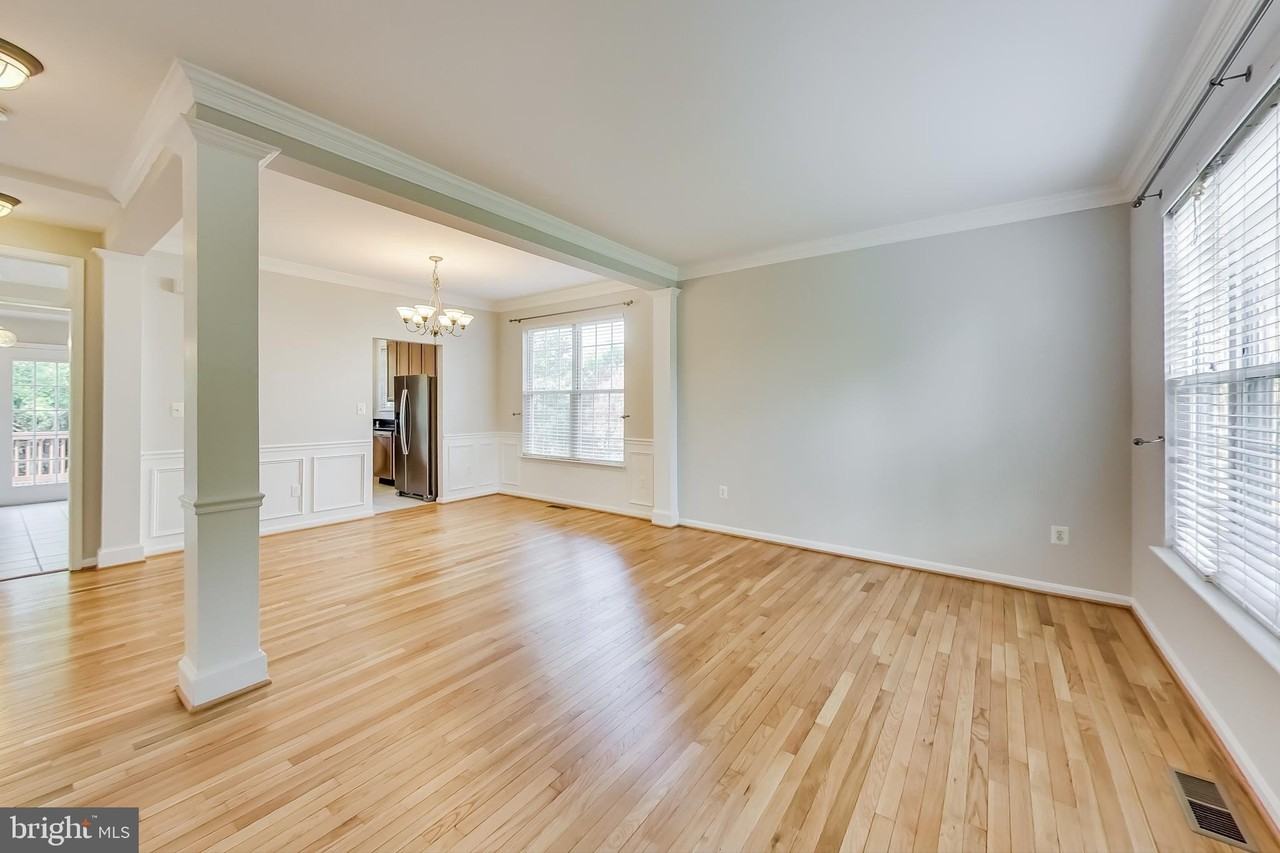 43537 Clivedon Ct - Photo 2 of 50