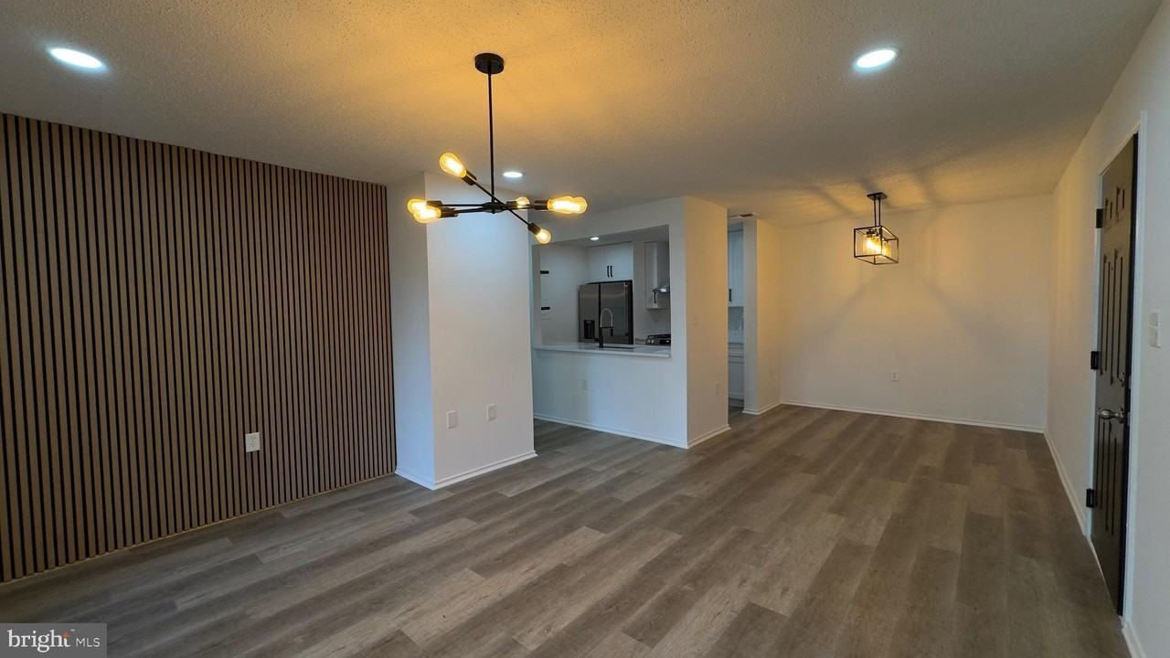 20991 Timber Ridge Ter #101 - Photo 3 of 22