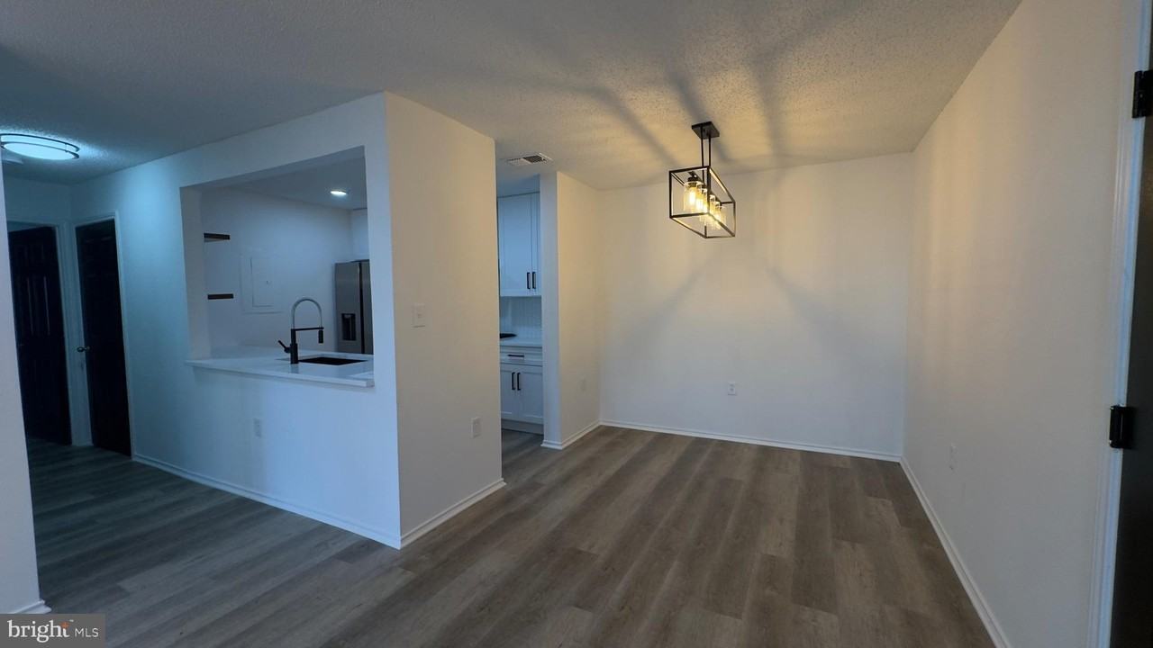 20991 Timber Ridge Ter #101 - Photo 5 of 22