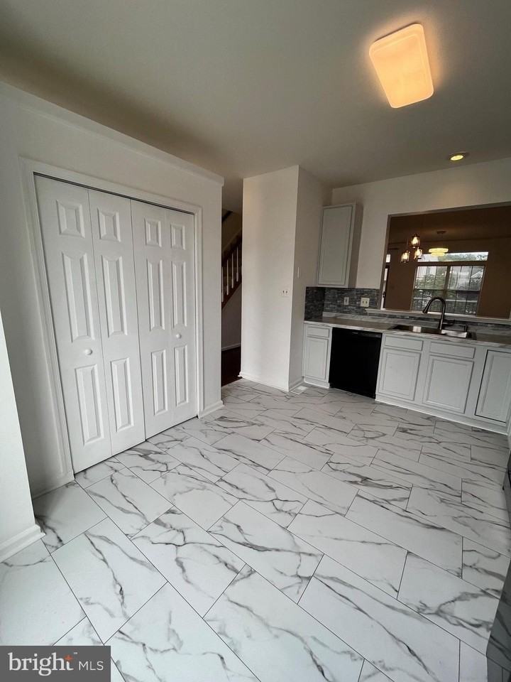 17367 Kildare Ln - Photo 6 of 23