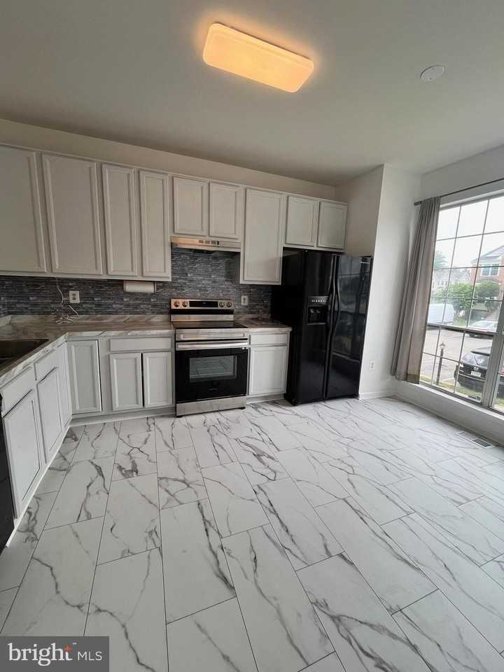 17367 Kildare Ln - Photo 7 of 23