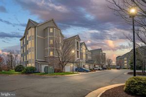 featured image of 1621 Ladue Ct #107