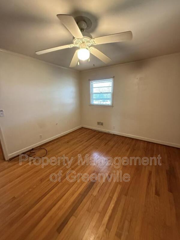 9 Eisenhower Dr #A - Photo 5 of 11