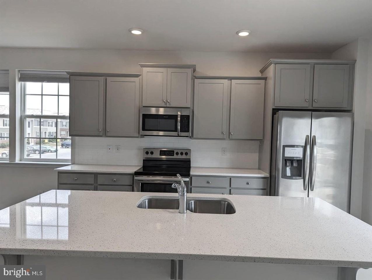 170 Vespucci Ln - Photo 2 of 22