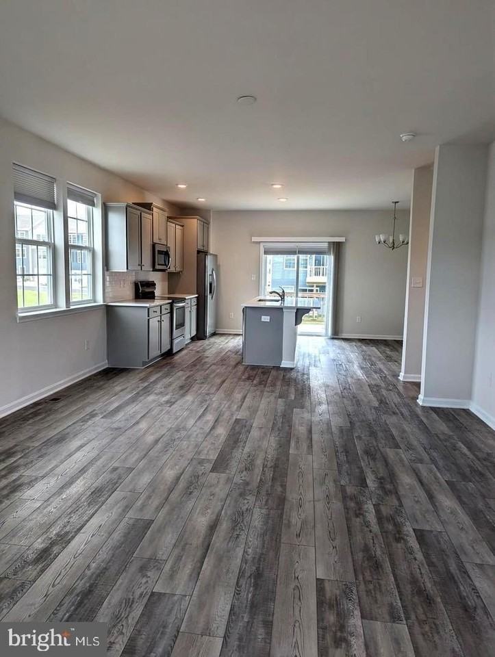 170 Vespucci Ln - Photo 3 of 22