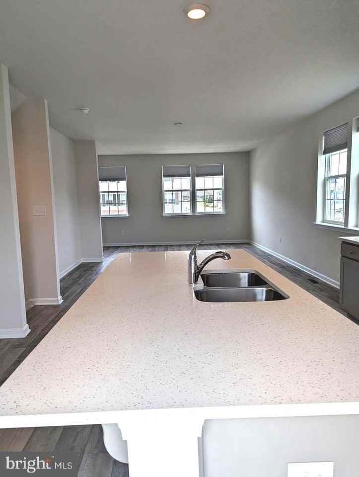 170 Vespucci Ln - Photo 4 of 22