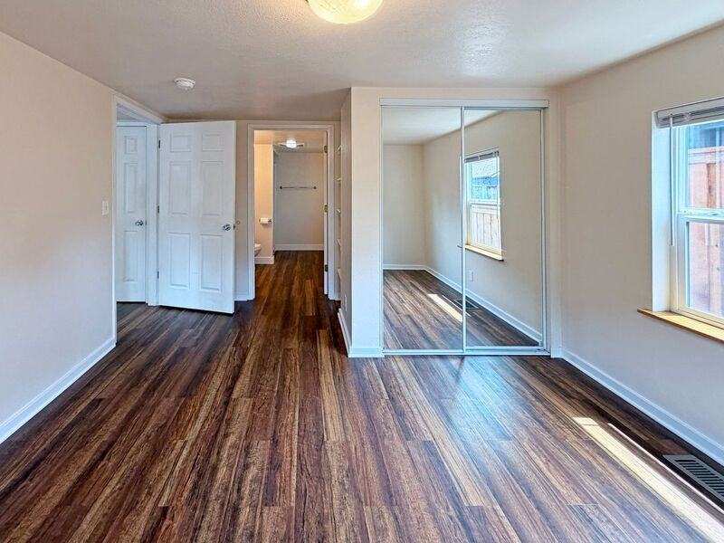544 W 20th Ave - Photo 7 of 25