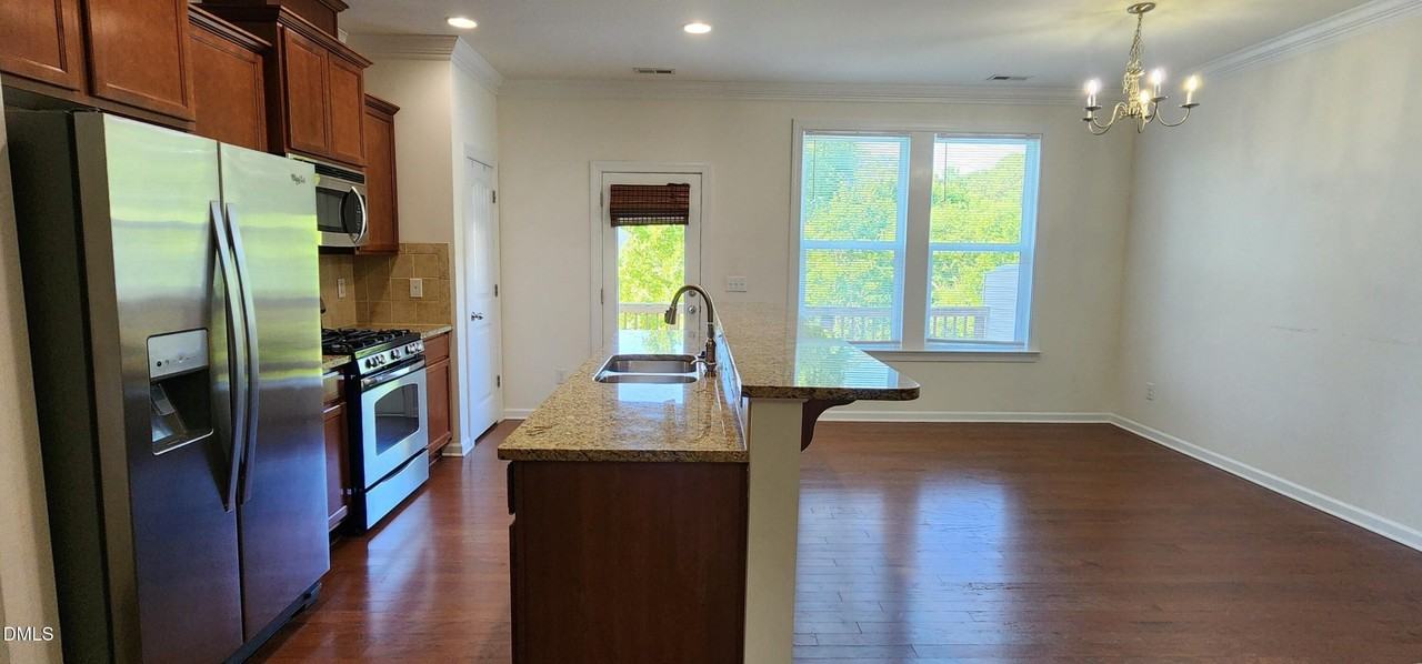 2209 Kirkhaven Rd - Photo 4 of 23